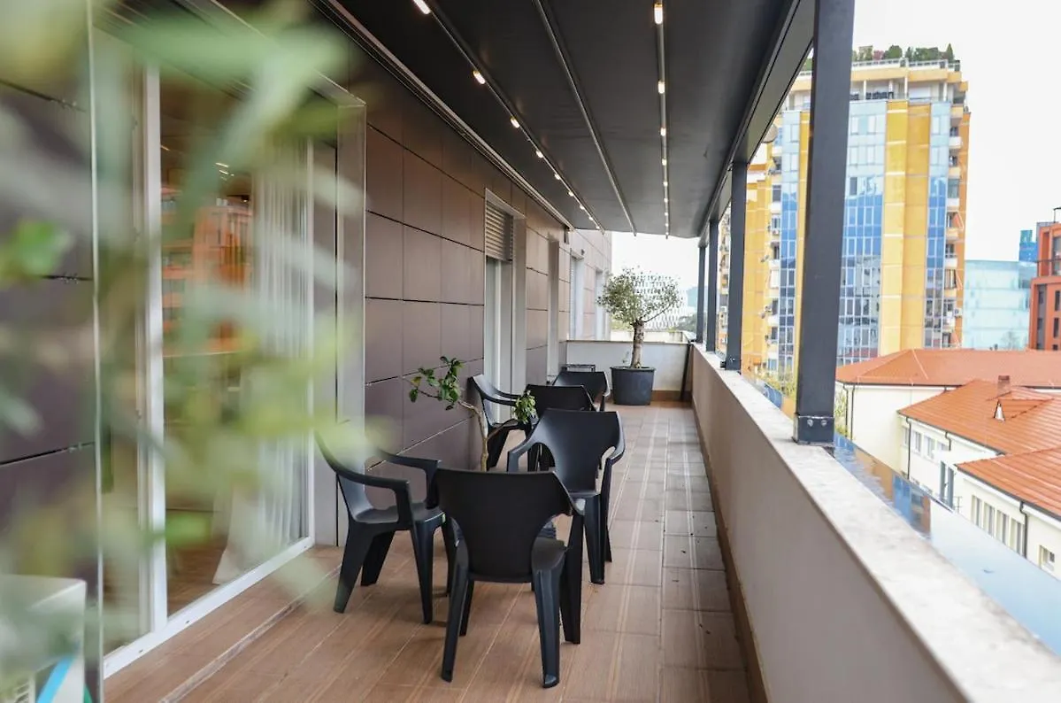 Miku Apartment-Luxurious 2Bd Private Parking Tirana Apartment