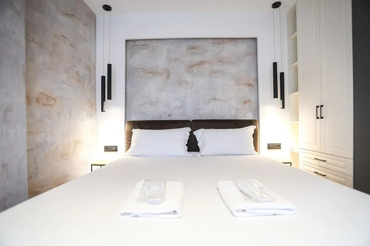 Miku Apartment-Luxurious 2Bd Private Parking Tirana 0*,  Albania
