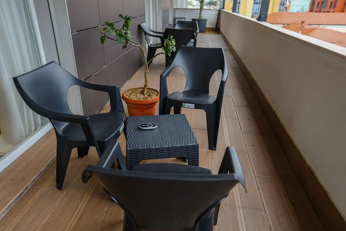 Miku Apartment-Luxurious 2Bd Private Parking Tirana Apartment